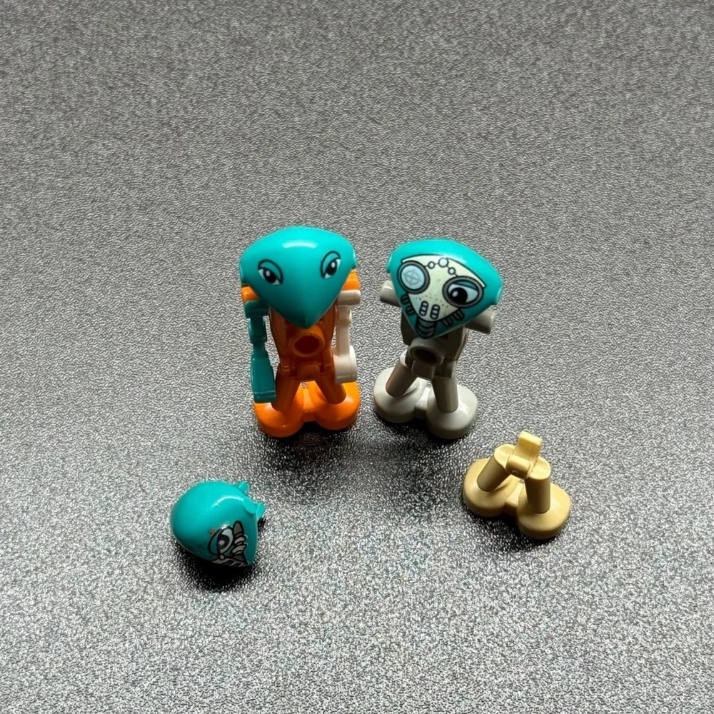 Lego Life On Mars Alien Figures Parts and pieces incomplete Orange,grey,tan,blue